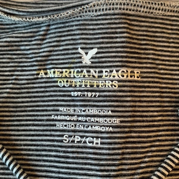 American Eagle top - Picture 2 of 5